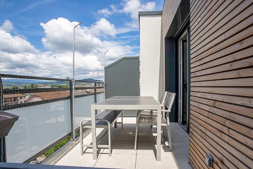 Le Nid Des Romains - T2 Neuf - Balcon - Vue Annecy Exterior photo